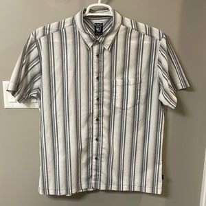 KUHL SHORT SLEEVE COLLAR BUTTON DOWN SHIRT. BLUE & GREY. XL